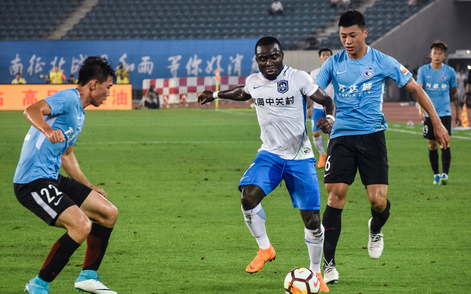 关于大连一方失分惨痛,中超保级前路坎坷的信息 关于大连一方失分惨痛,中超保级前路坎坷的信息